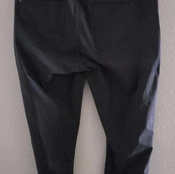 VUORI Pants Gray 5 Pocket Sz 38 Straight Casual Stretch